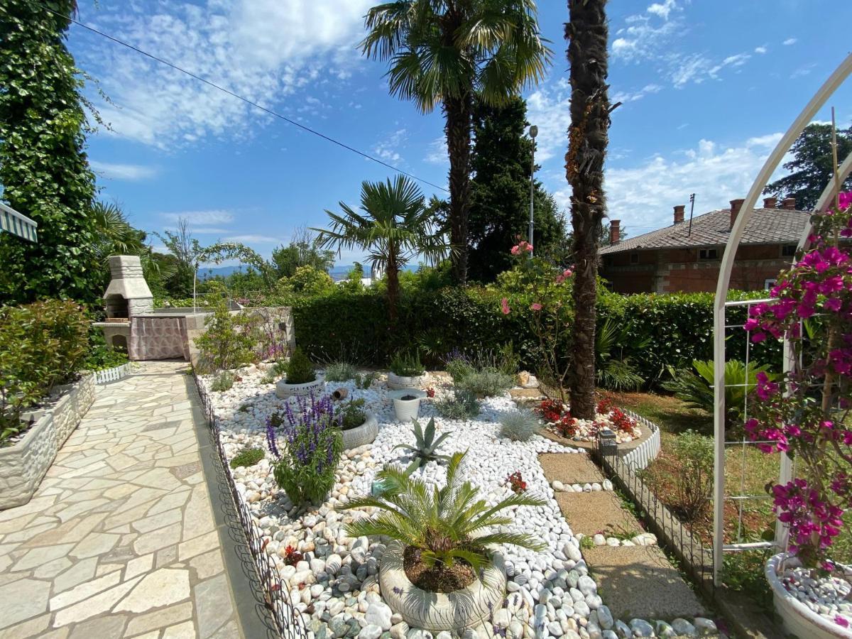 Guesthouse Villa Stanger 2 لوفغان المظهر الخارجي الصورة