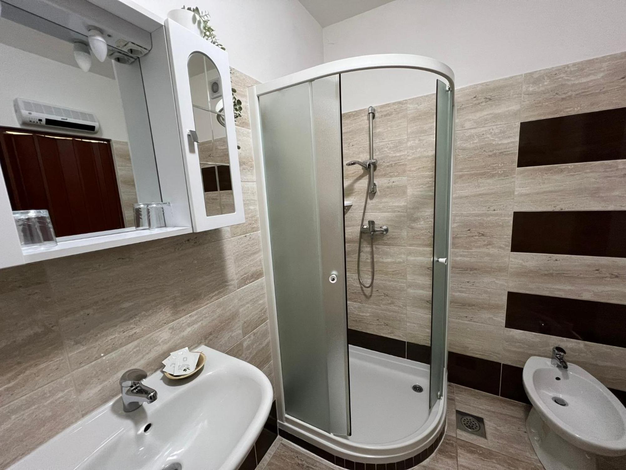 Guesthouse Villa Stanger 2 لوفغان الغرفة الصورة