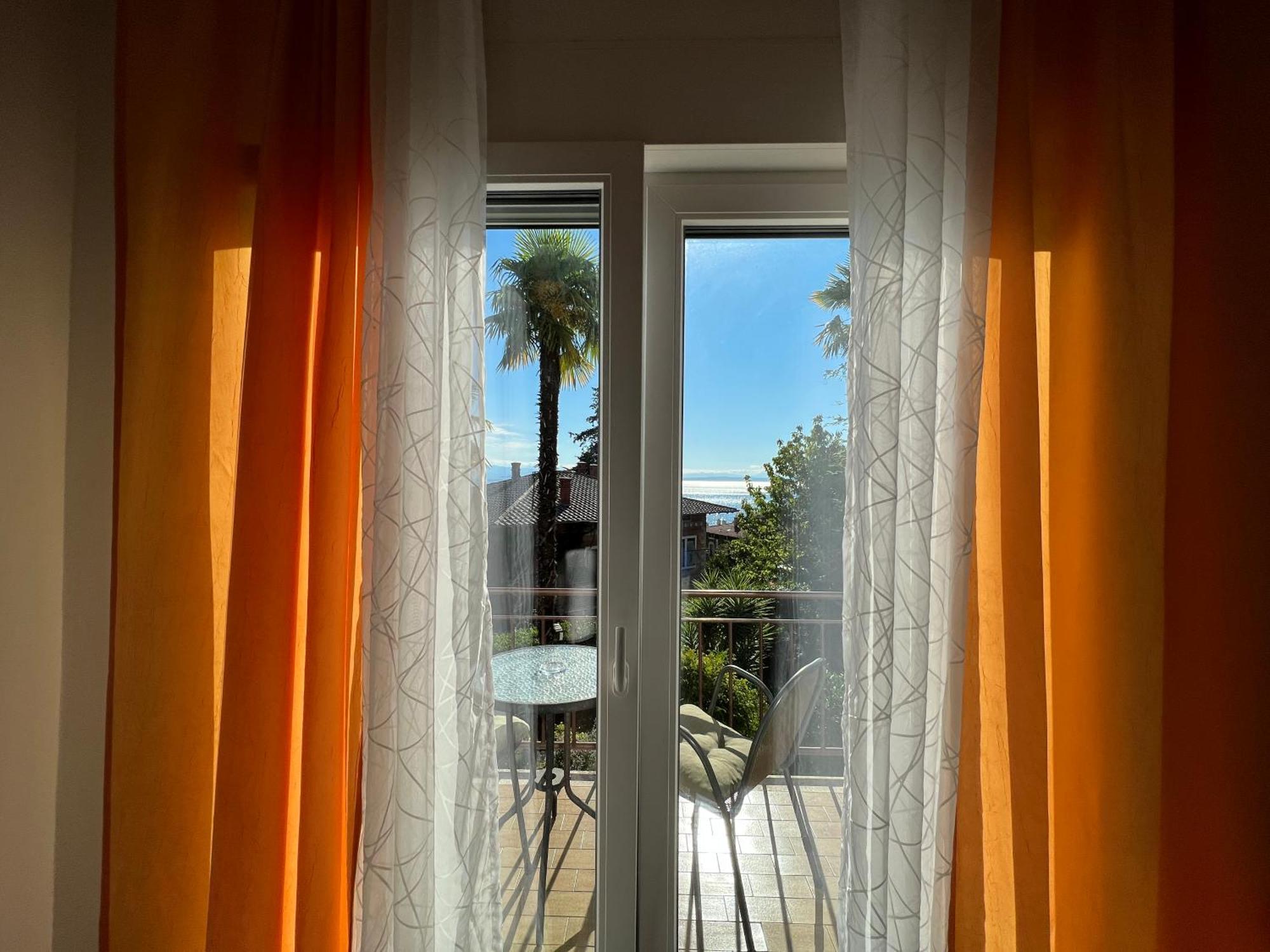 Guesthouse Villa Stanger 2 لوفغان الغرفة الصورة